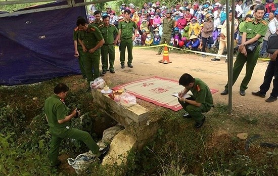 Chồng hiếp dâm, giết người, vợ giúp phi tang - Ảnh 2. Chồng hiếp dâm, giết người, vợ giúp phi tang - Ảnh 2.