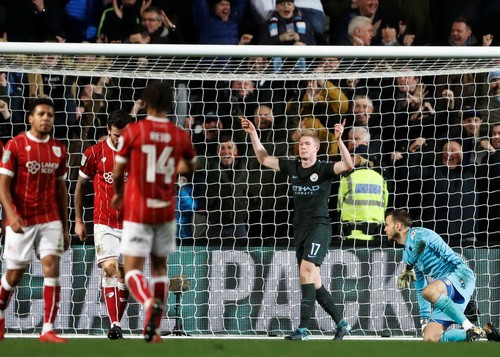 5 bàn thắng nghẹt thở đưa Man City vào chung kết League Cup - Ảnh 5.