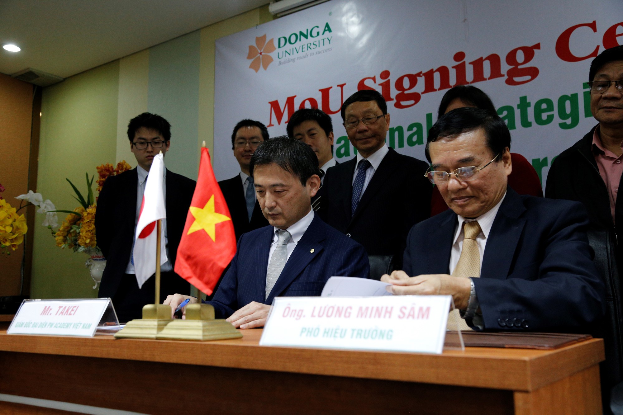Hợp tác hoạch định chiến lược về đào tạo, nâng cao năng lực tiếng Nhật - Ảnh 1. Hợp tác chiến lược về huấn luyện, nâng cao năng lực tiếng Nhật - Ảnh 1.