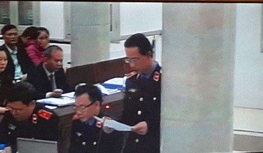 Tòa xử ông Đinh La Thăng: Luật sư đề nghị triệu tập thêm nhân chứng - Ảnh 4.