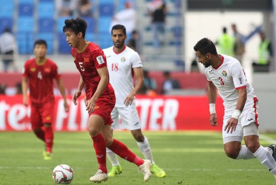 Đoàn Văn Hậu sang Hà Lan gia nhập Heerenveen, bỏ trận đấu với Thái Lan - Ảnh 1. Đoàn Văn Hậu sang Hà Lan gia nhập Heerenveen, bỏ trận đấu với Thái Lan - Ảnh 1.