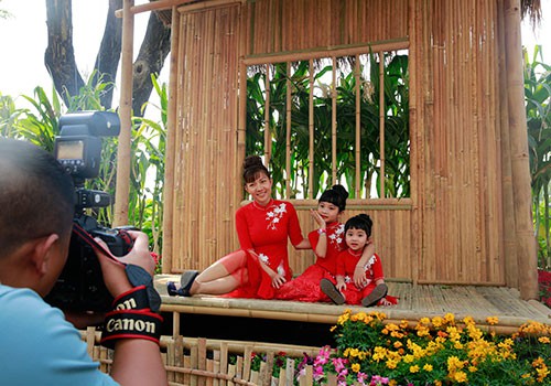 KHAI MẠC HỘI CHỢ HOA XUÂN PHÚ MỸ HƯNG TẾT KỶ HỢI 2019: GÓP XUÂN CHO ĐỜI - Ảnh 6. KHAI MẠC HỘI CHỢ HOA XUÂN PHÚ MỸ HƯNG TẾT KỶ HỢI 2019: GÓP XUÂN CHO ĐỜI - Ảnh 6.