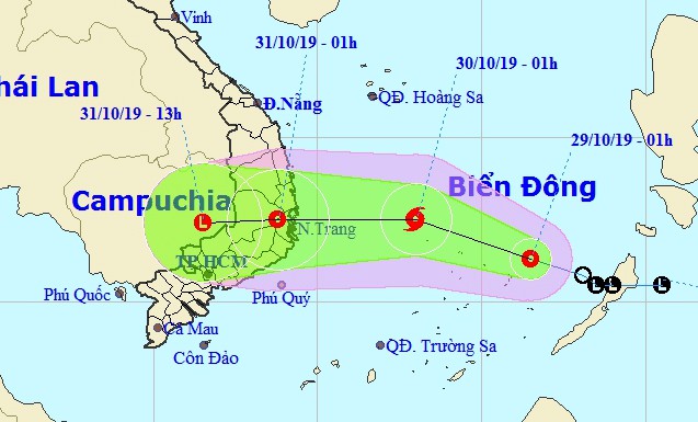 Bão giật cấp 10 vào Nam Trung bộ, mưa rất lớn ở Trung Bộ và Tây Nguyên - Ảnh 1.