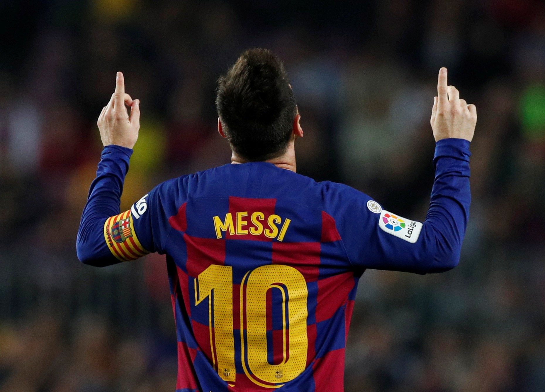 Ghi 608 bàn, Messi vượt mặt Ronaldo - Báo Người lao động