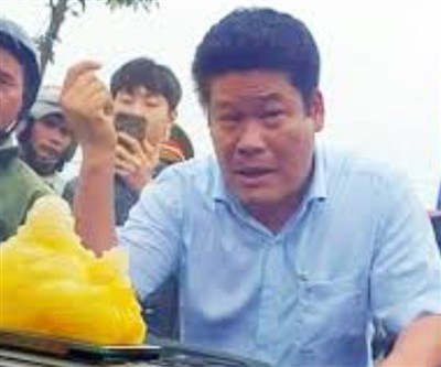 Vụ giang hồ vây xe chở công an: Khởi tố Nguyễn Tấn Lương thêm tội Trốn thuế - Ảnh 1.