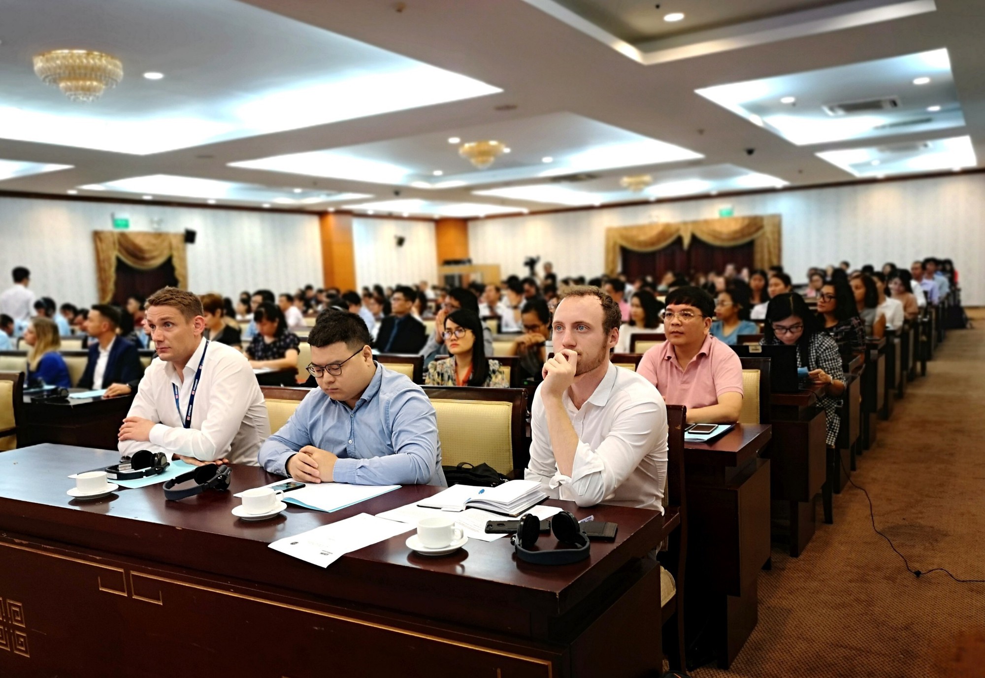Hải quan TP HCM cam kết tạo mọi điều kiện cho doanh nghiệp - Ảnh 1.