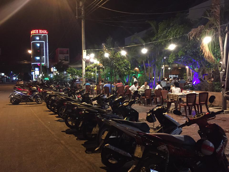 Thông tin bất ngờ vụ nhà hàng tính phí hấp gà 300.000 đồng/lần - Ảnh 3. Thông tin bất ngờ vụ nhà hàng tính phí hấp gà 300.000 đồng/lần - Ảnh 3.