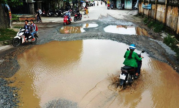 Buộc nhà thầu Trung Quốc trả đường dân sinh cho người dân Quảng Ngãi - Ảnh 1.