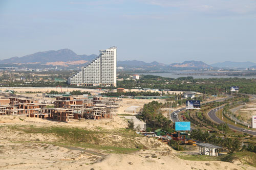 Loạn xây dựng ở bán đảo Cam Ranh - Ảnh 1.