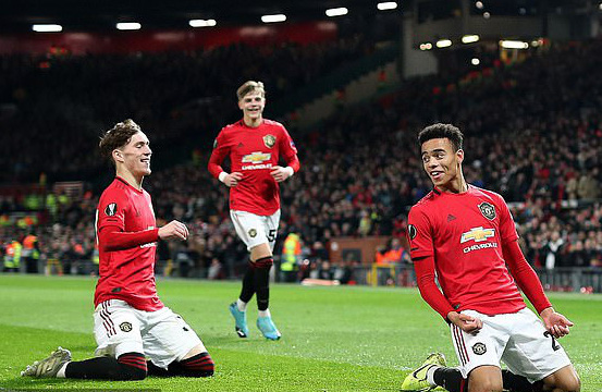 Đại phá AZ Alkmaar, Man United bay bổng ở Europa League - Ảnh 4.