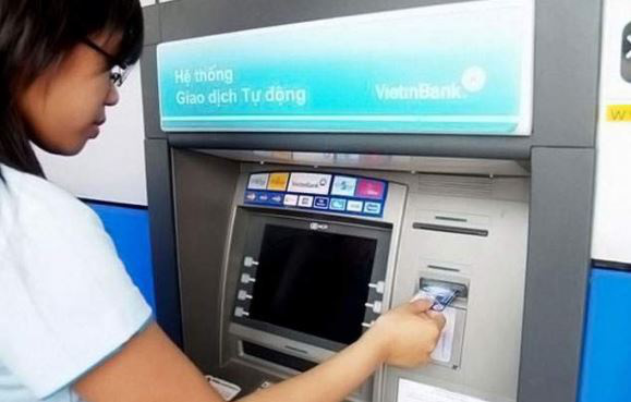 Quy định mới về trả lương qua thẻ ATM từ 2021 - Ảnh 1.