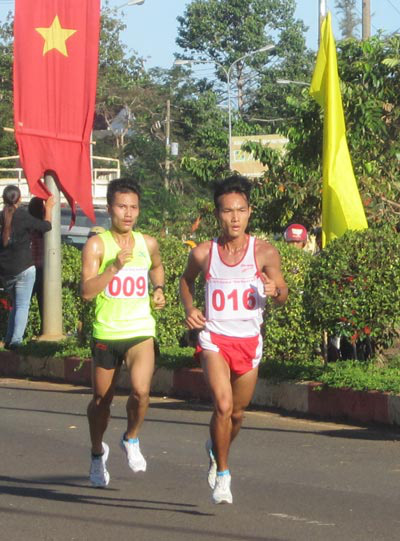 Chân chạy số 1 Việt Nam tranh tài Giải việt dã Chinh phục đỉnh Bà Rá 2020 - Ảnh 5.