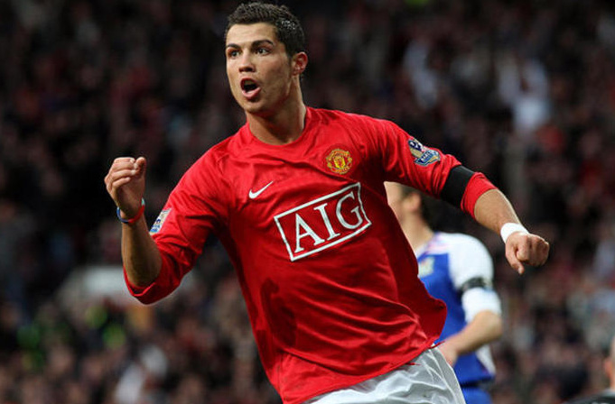 Chevrolet Man United Ronaldo: Xem hình ảnh Chevrolet Man United Ronaldo để khám phá cách mà Ronaldo đã trở thành một phần không thể thiếu của đội bóng. Niềm đam mê và tài năng của anh ta chắc chắn làm bạn trầm trồ.