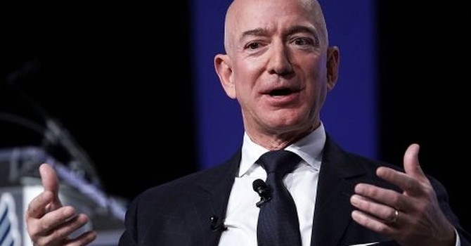 4 quyết định kinh doanh liều lĩnh nhất của ông chủ Amazon