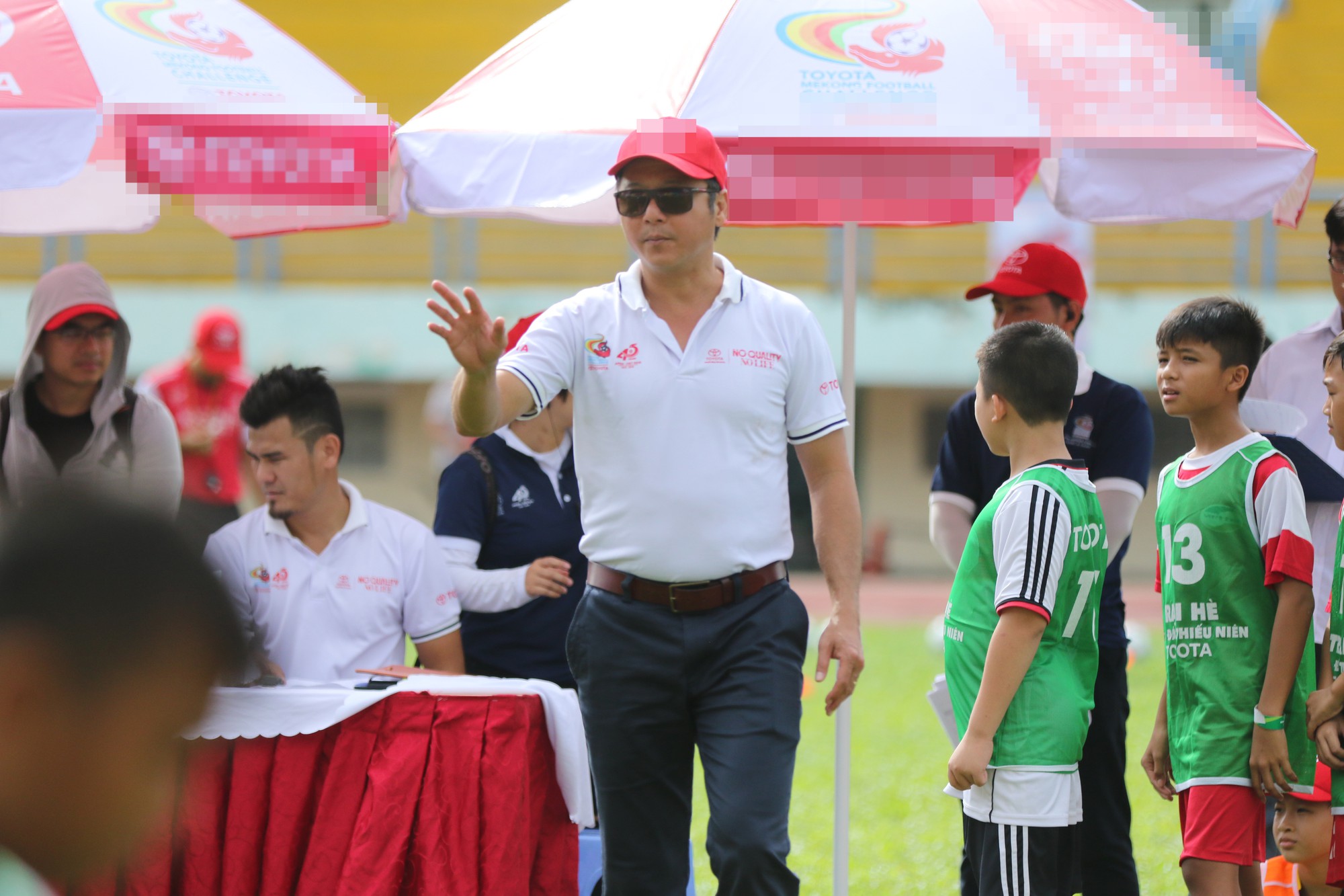 Những phép tính mới của Lê Huỳnh Đức - Ảnh 1. Những phép tính mới của Lê Huỳnh Đức - Ảnh 1.