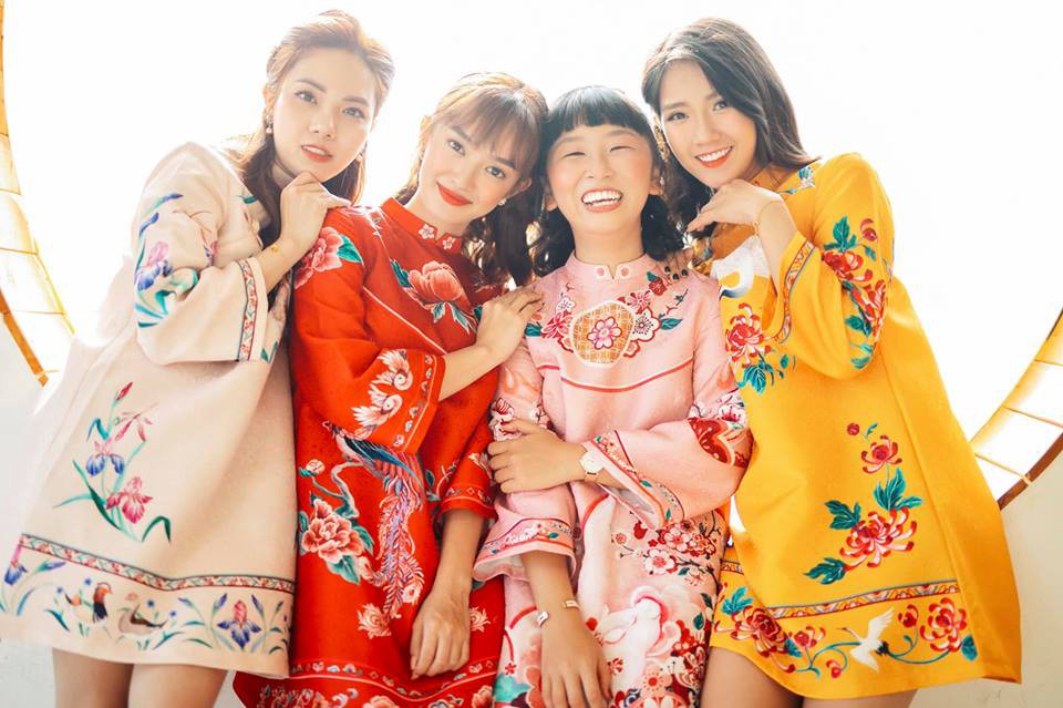 Diễn viên trẻ tưng bừng đón Xuân
