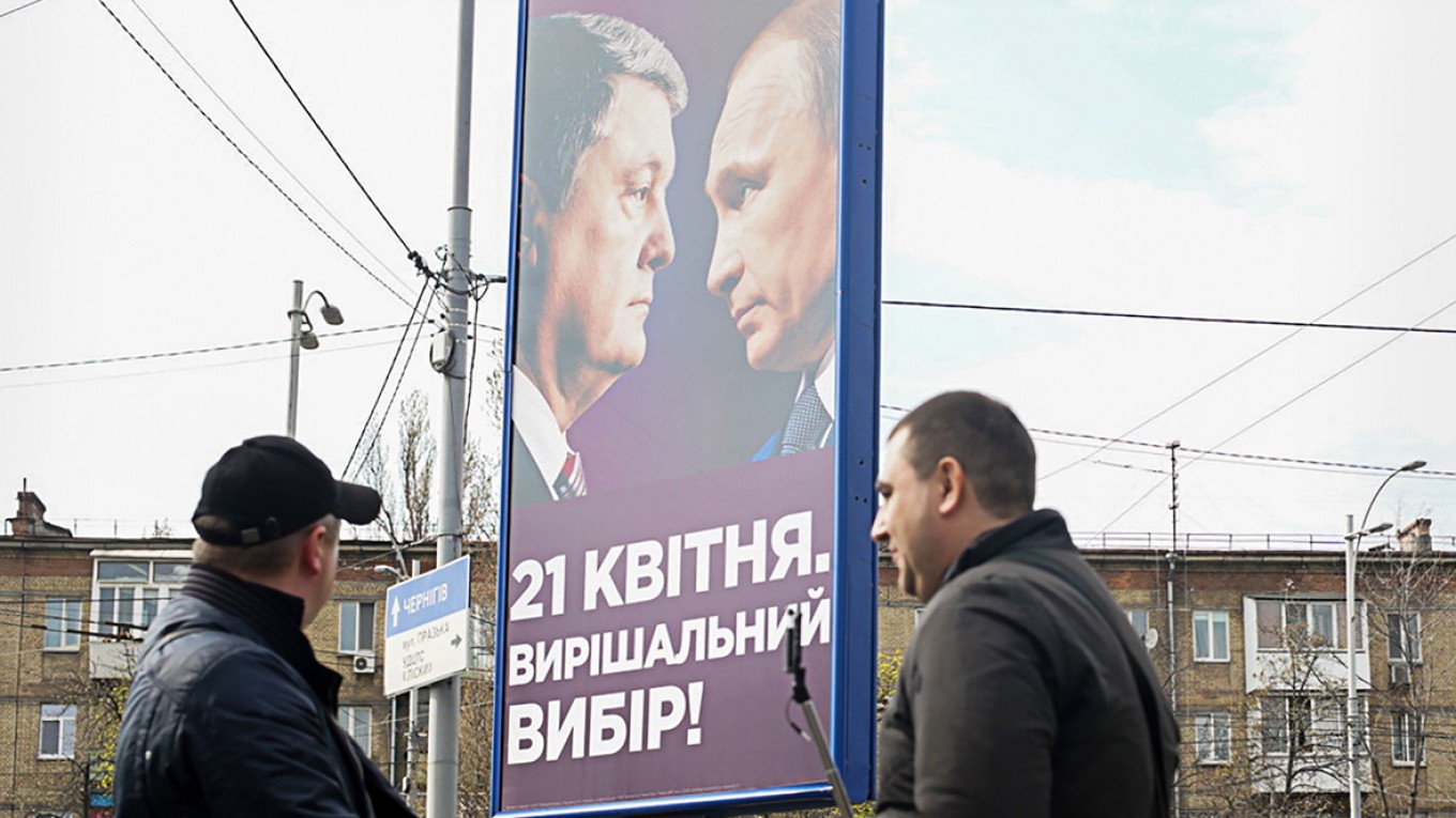 Ukraine “xài chùa” hình ảnh Tổng thống Putin, Nga đáp trả hài hước ...