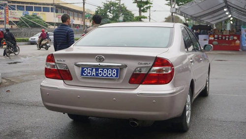 Vụ chủ tịch HĐND tỉnh Ninh Bình đi xe biển 80B: Thu hồi cả 2 xe biển xanh - Ảnh 2.