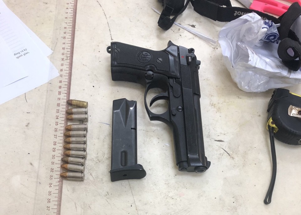 "Bóng ma" chị em Oanh Hà, Dung Hà vẫn "rình rập" nơi vũ trường