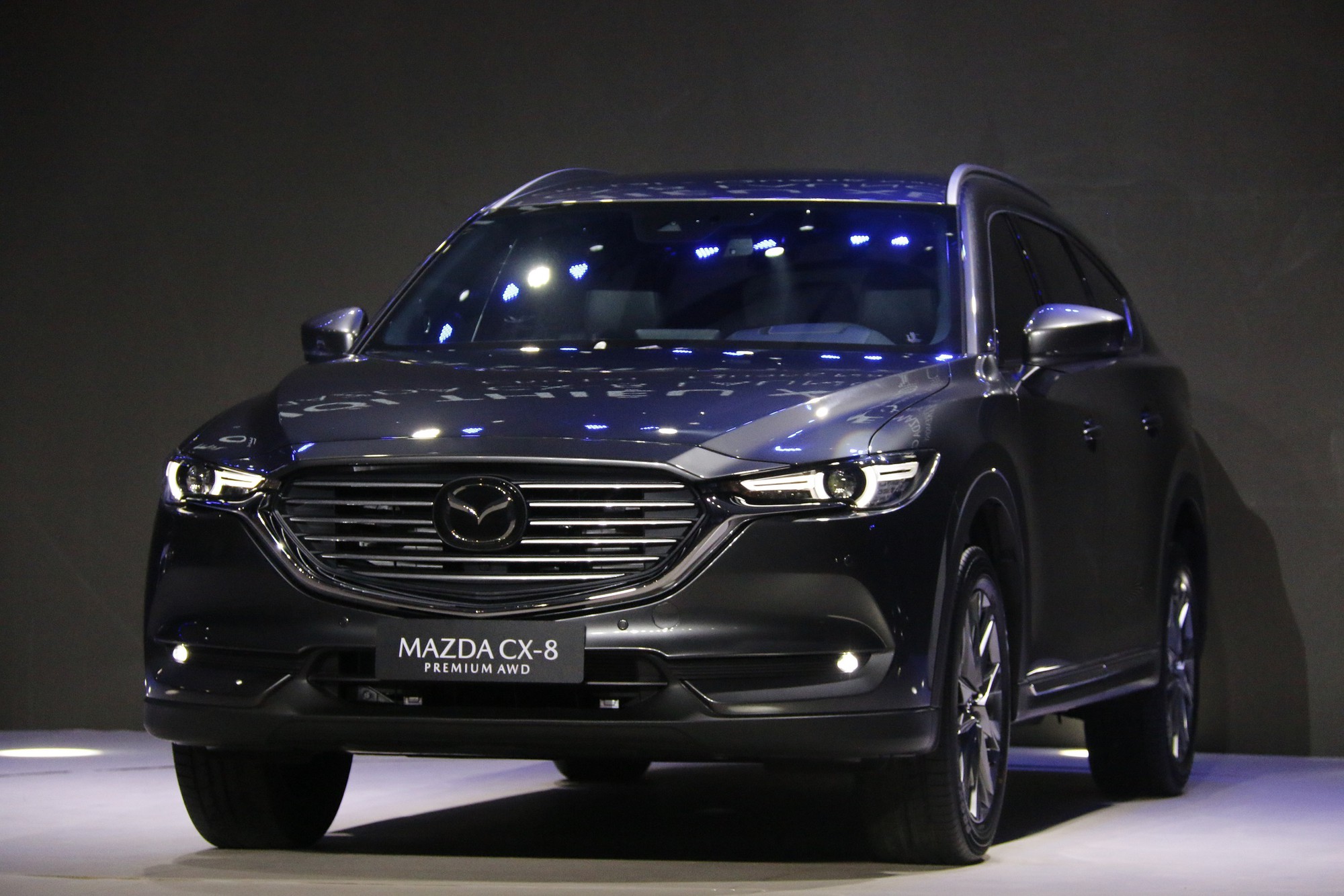 Xe MPV gia đình 8 chỗ ngồi Peugeot Traveller 2019 hoàn toàn mới