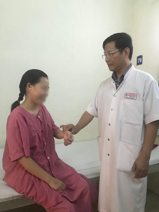 Thai phụ bị chứng bệnh xoắn tử cung hiếm gặp,  có 2 âm đạo, 2 tử cung - Ảnh 1.