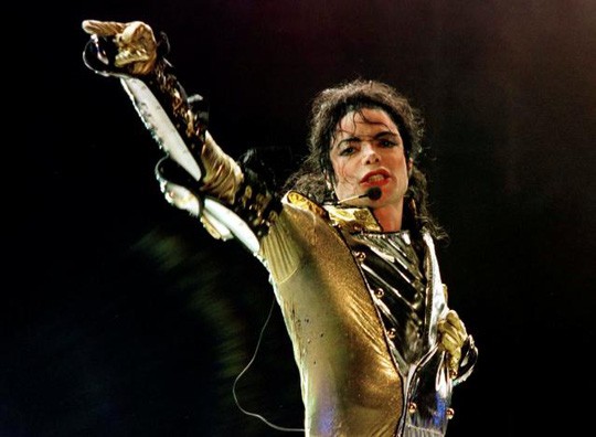 Bảo vệ hình ảnh Michael Jackson, khởi kiện đòi... 1USD - Ảnh 1.