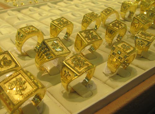 Các mẫu nhẫn rồng vàng nam 18K tại APJ | Apj.vn