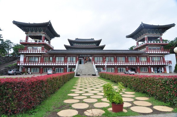 Thăm đảo Jeju, đừng quên chinh phục núi Hallasan hùng vĩ