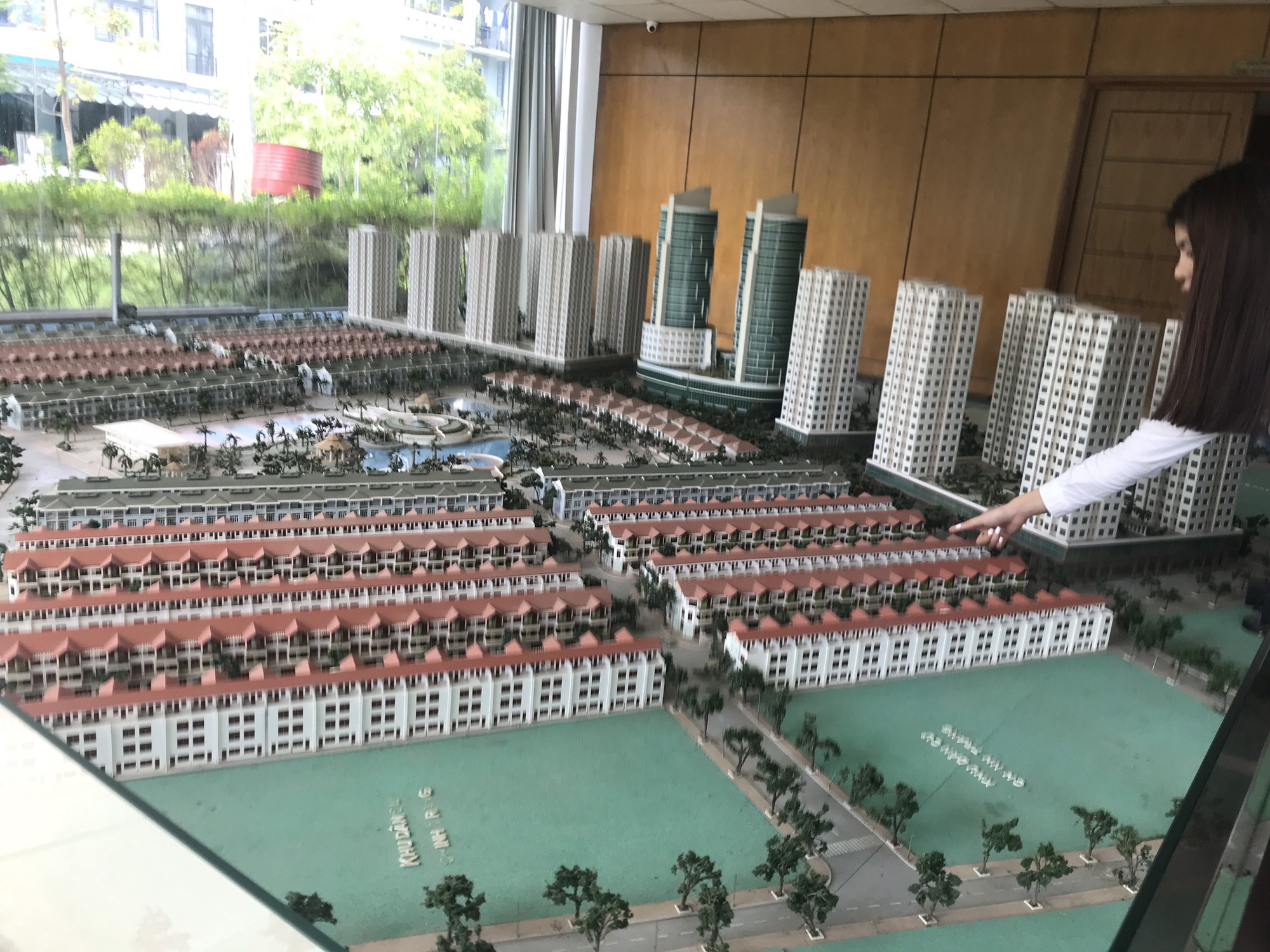 Cận cảnh khu đô thị tên gọi hoa mỹ, quảng cáo sai lệch - Ảnh 1.