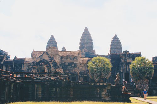 Đền Angkor Thom  Thủ đô cuối cùng của đế chế Khmer
