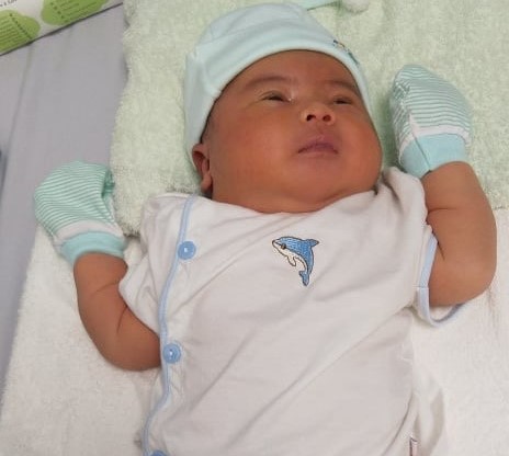 Một sản phụ sinh sớm 3 tuần, bé trai nặng 5 kg - Ảnh 1.
