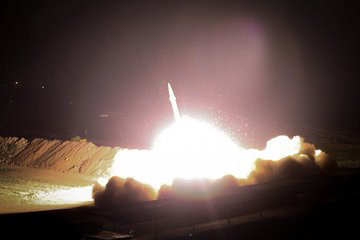 Loạt hình ảnh Iran nã tên lửa trả thù Mỹ lan truyền trên mạng - Ảnh 6.