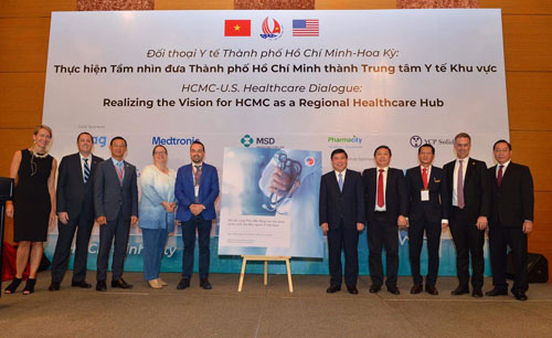 Mỹ hỗ trợ TP HCM thành trung tâm y tế khu vực - Ảnh 1.