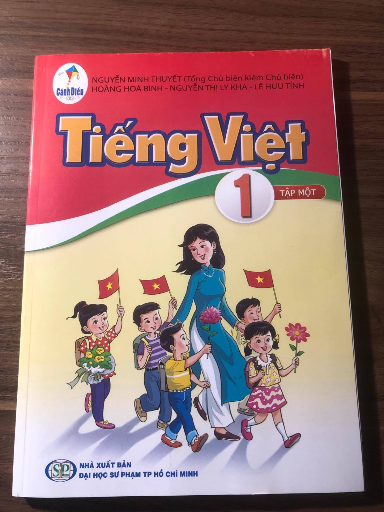 Professor Nguyen Minh Theory explains why he does not use Vietnamese proverbs in Vietnamese textbooks 1 - Picture 2.