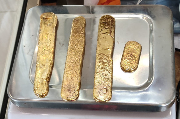 India: Caught in poison gold smuggling at the airport - Photo 1.