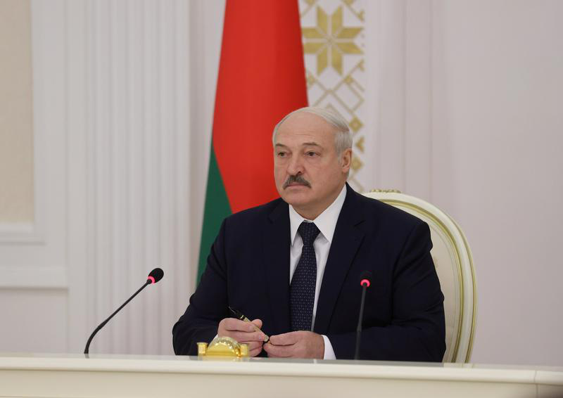 Belarus shook hands with Russia to respond to the 