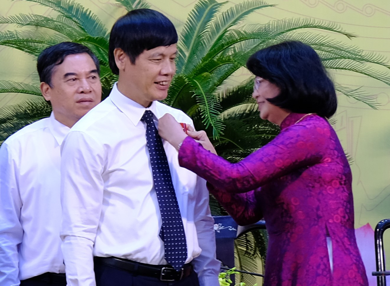 Thanh Hoa Provincial People's Committee Chairman received the First Class Work Medal - Photo 1.