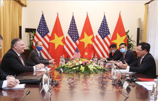 The Deputy Prime Minister and Minister of Foreign Affairs, Pham Binh Minh, talks with the Secretary of State of the United States, Mike Pompeo - Photo 13.