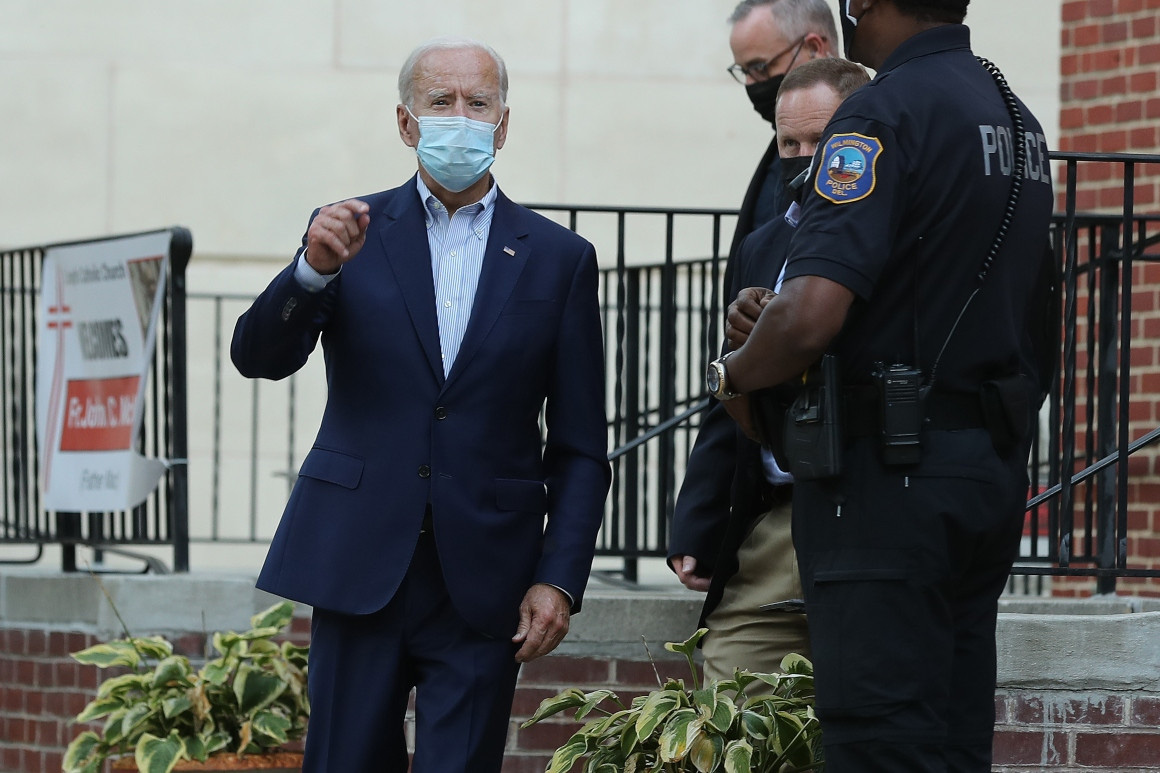 Three times negative for Covid-19, Mr. Biden has yet to escape - Photo 1.