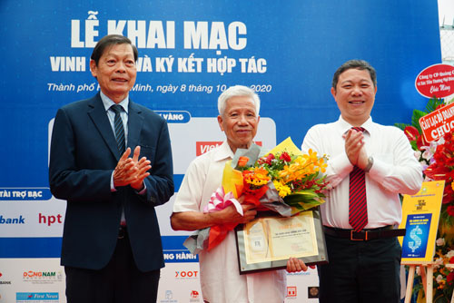 Khai mạc Tuần lễ Doanh nhân và Sách 2020 - Ảnh 1.