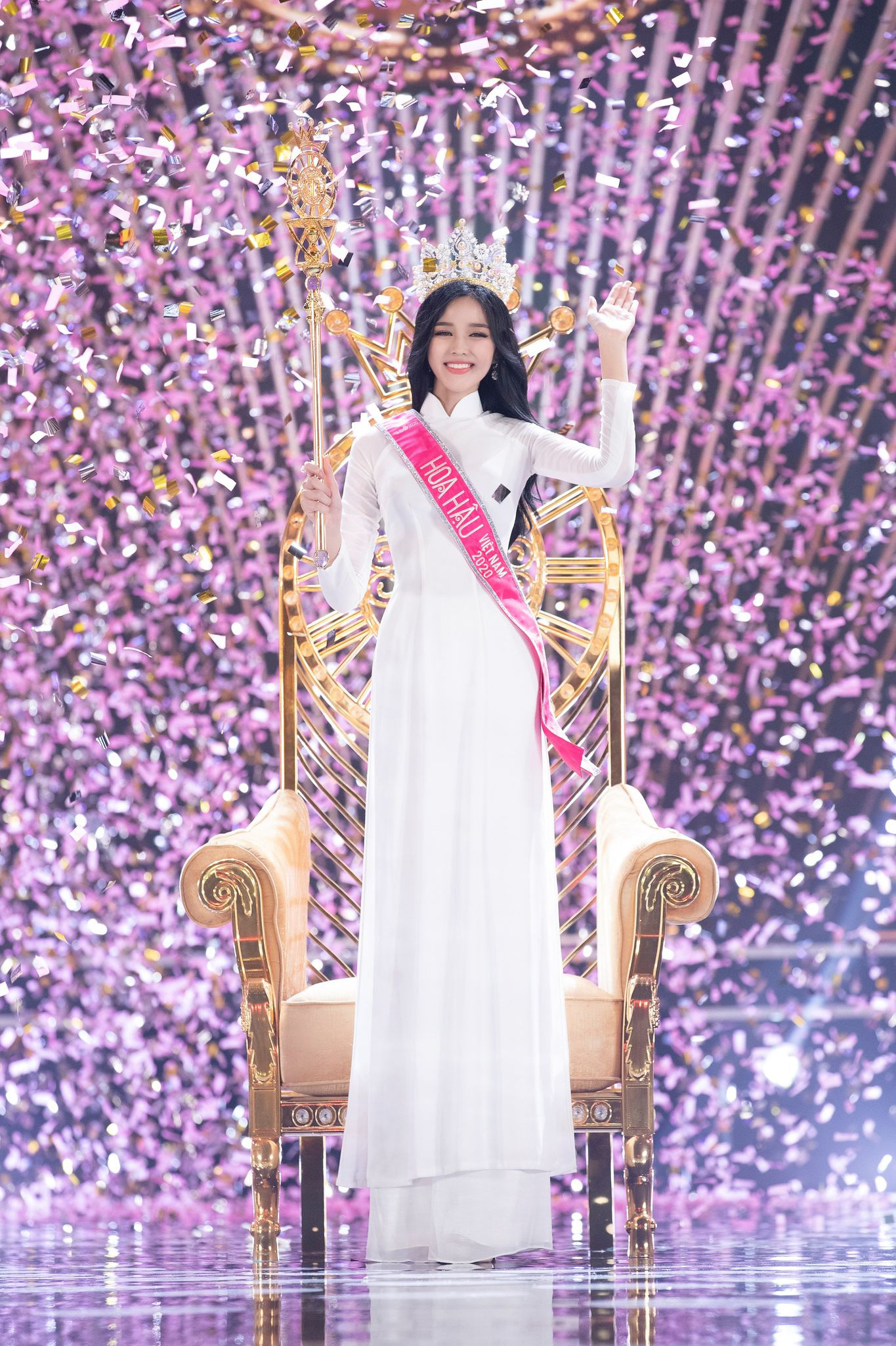 Miss Vietnam 2020 was criticized for being poor, what did Do Thi Ha and the organizers say?  - Photo 1.