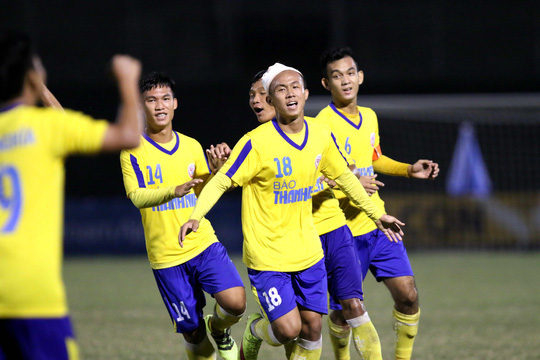 Tuyển thủ U22 lập công, U21 Nam Định ngược dòng thắng U21 Đồng Tháp - Ảnh 1.