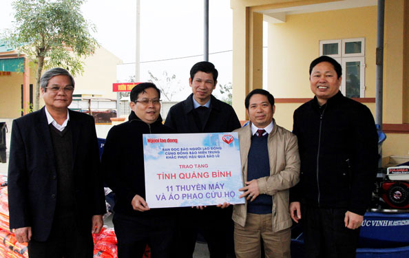 Trái tim miền Trung đến với Quảng Bình - Ảnh 1.