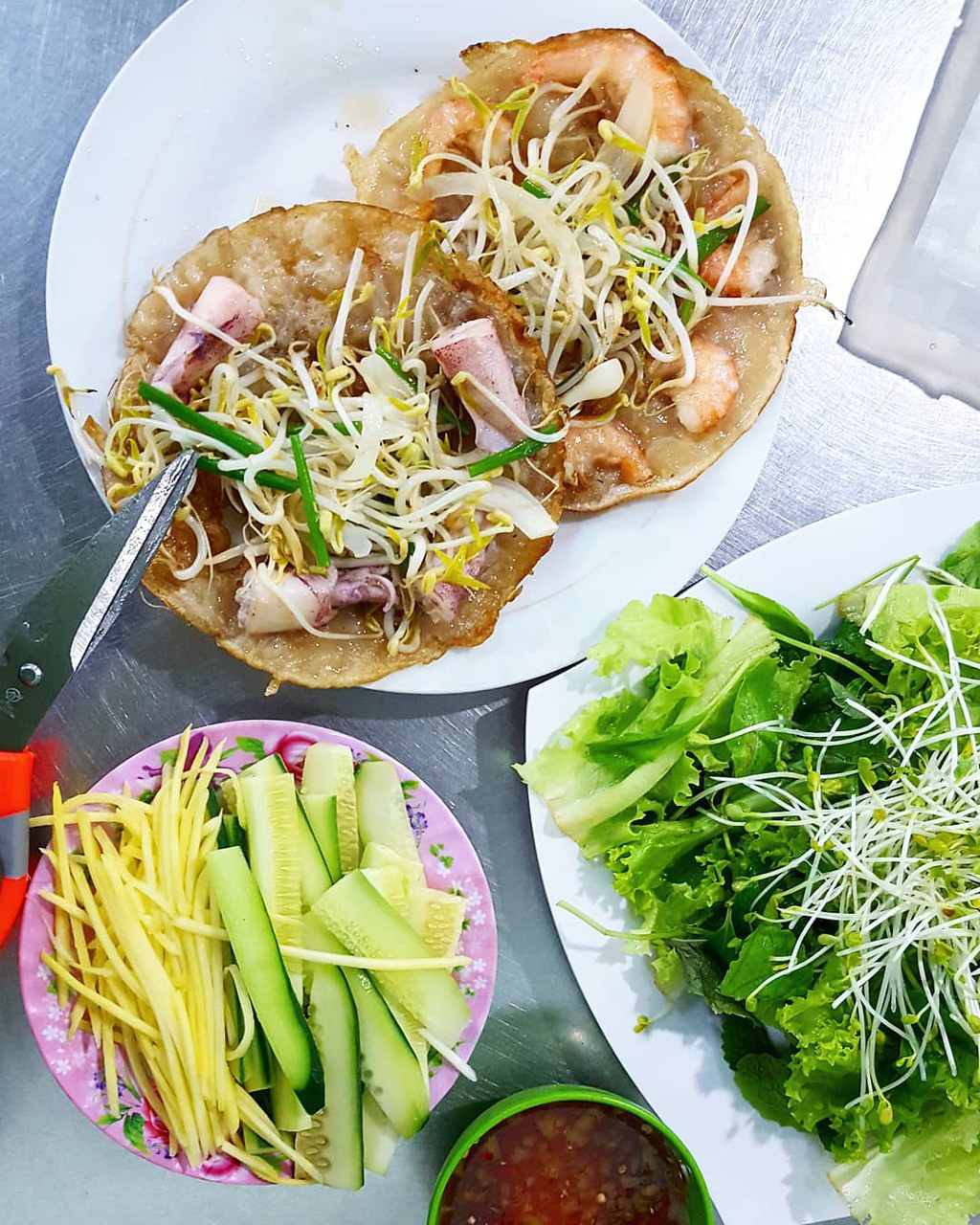 Ngoài hải sản, Nha Trang còn nhiều món ăn gây thương nhớ - Ảnh 1.