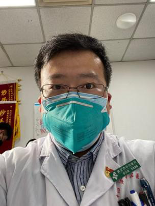 Trung Quốc: Bác sĩ cảnh báo sớm về virus corona mới đã qua đời - Ảnh 2.