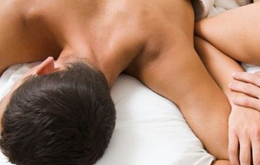 Đắng ngắt với kẻ lạ dọa tung clip "vô cùng nhạy cảm"