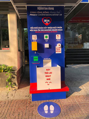 Báo Người Lao Động mở chương trình ATM thực phẩm miễn phí - Ảnh 1.