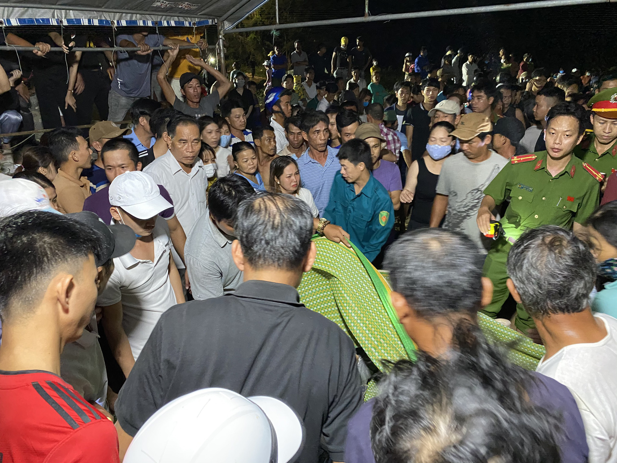 Boat capsizing in Quang Nam: the 5 bodies have been found - Photo 1.