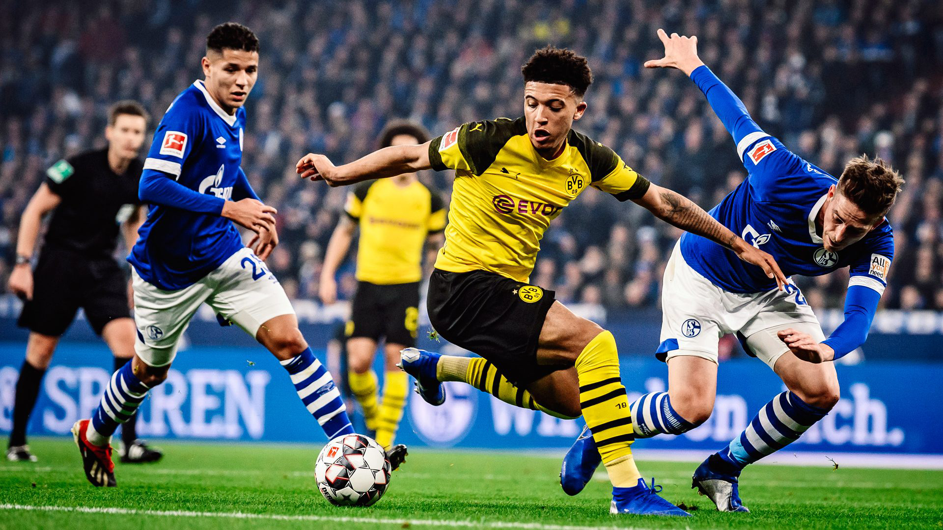Bundesliga trở lại với đại chiến vùng Rhur - Ảnh 1.