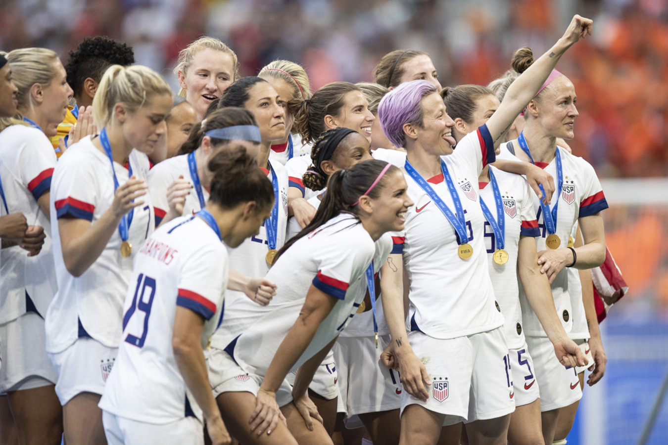 Đội tuyển bóng đá nữ Hoa Kỳ với bản hợp đồng lương trị giá 24 triệu đô
